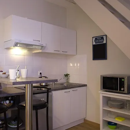 L'esquile By Cocoonr *