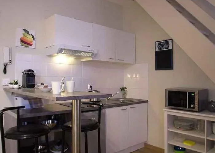 L'esquile By Cocoonr Apartment *